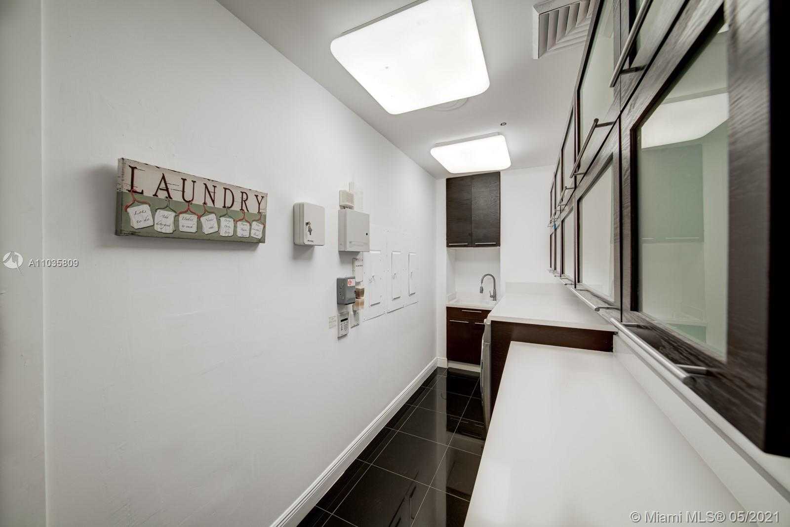 Small Image of 1581 BRICKELL AVE #T-101, Miami Number 46
