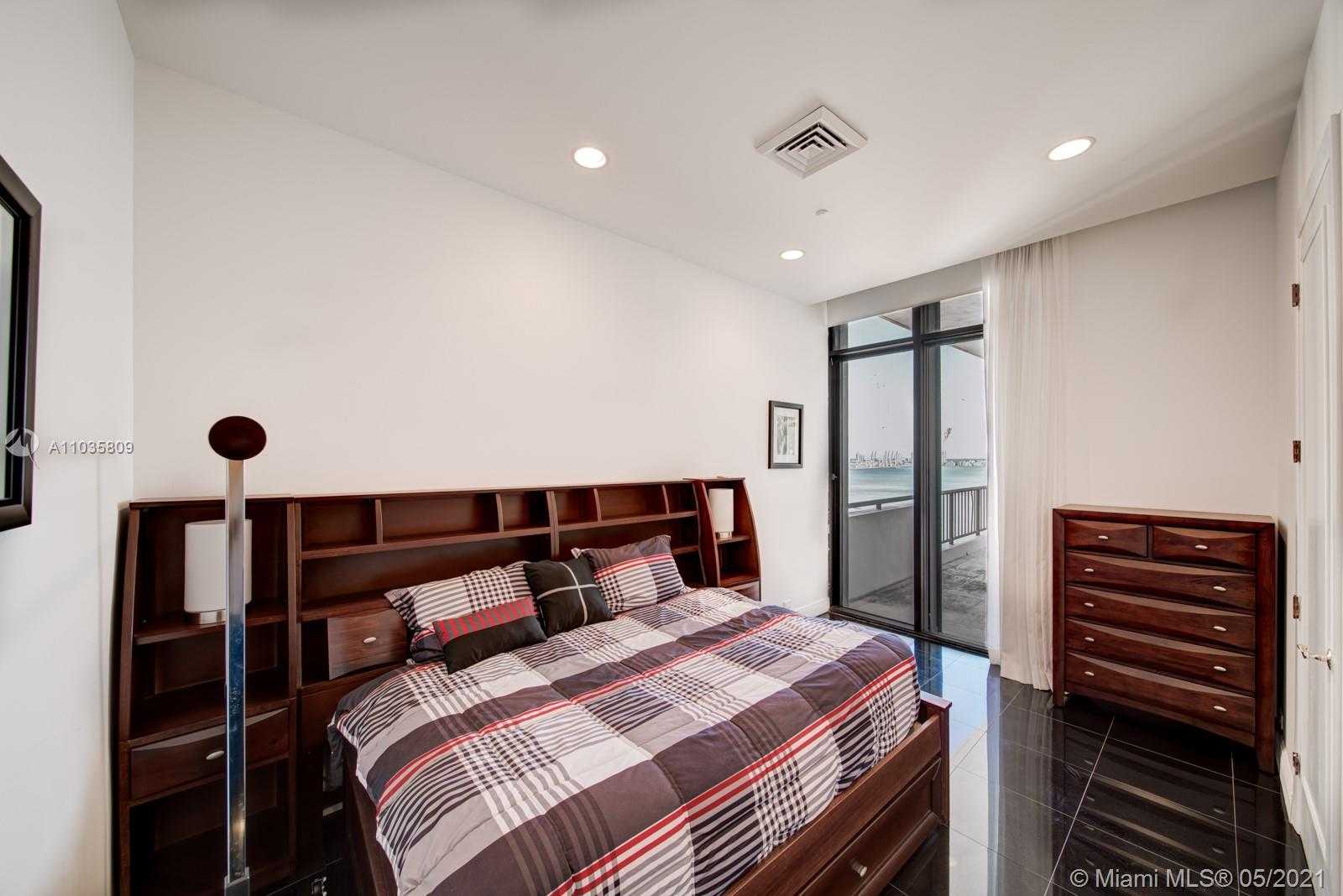 Small Image of 1581 BRICKELL AVE #T-101, Miami Number 47