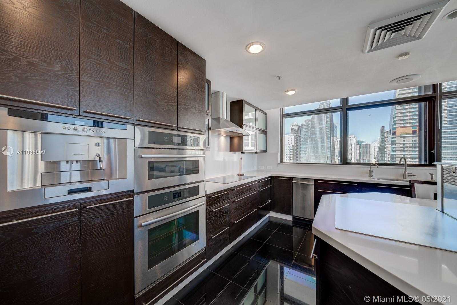 Small Image of 1581 BRICKELL AVE #T-101, Miami Number 7