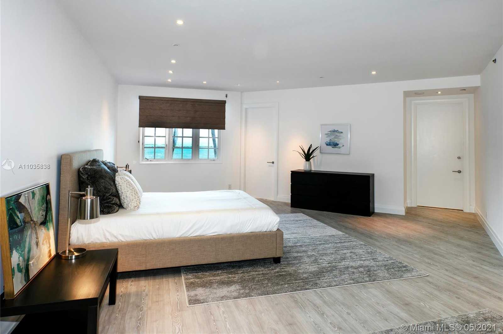 Small Image of 7724 FISHER ISLAND DR #7724, Miami Beach Number 12