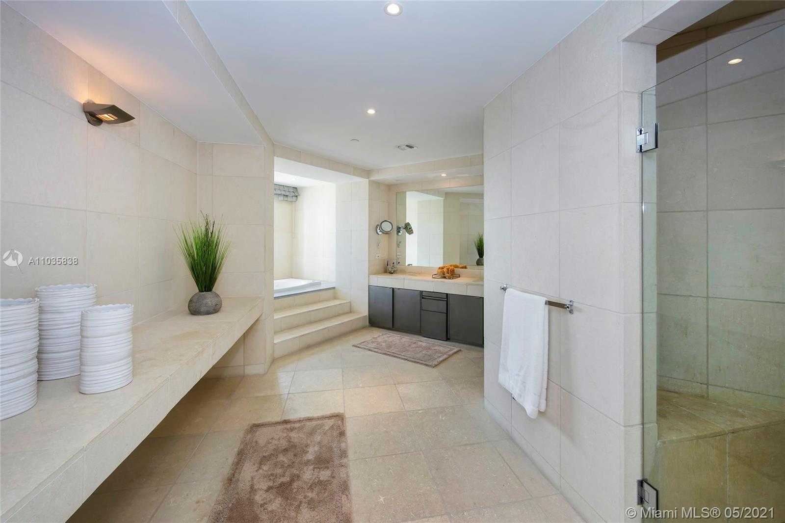 Small Image of 7724 FISHER ISLAND DR #7724, Miami Beach Number 20