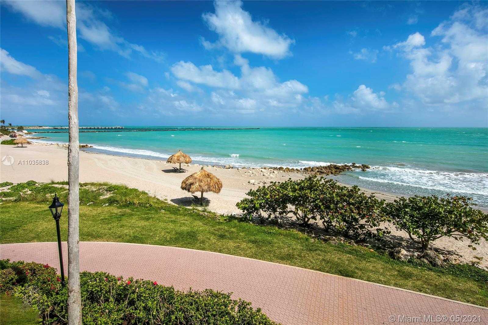 Small Image of 7724 FISHER ISLAND DR #7724, Miami Beach Number 3