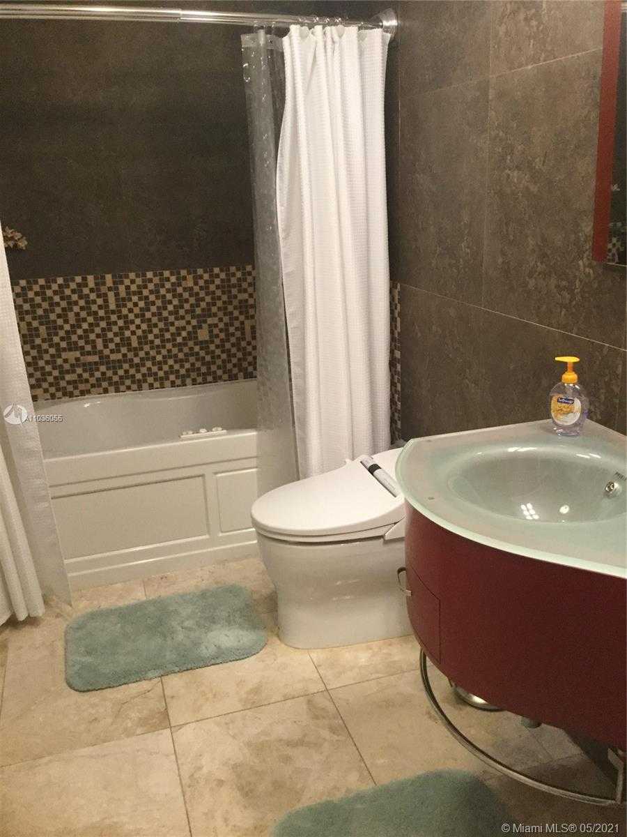 Small Image of 2889 MCFARLANE RD #1801, Miami Number 10