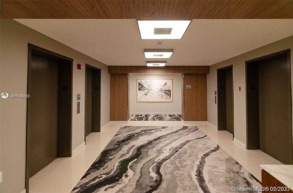 Small Image of 2889 MCFARLANE RD #1801, Miami Number 29