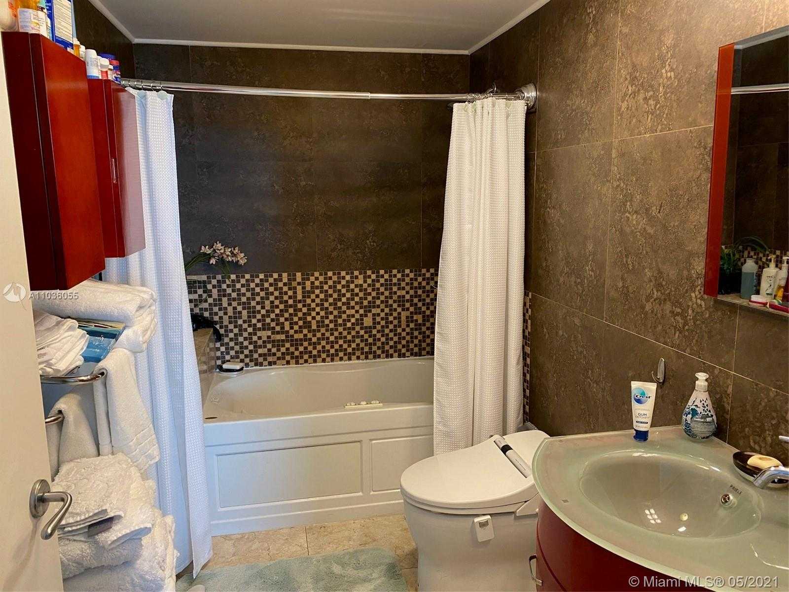 Small Image of 2889 MCFARLANE RD #1801, Miami Number 7