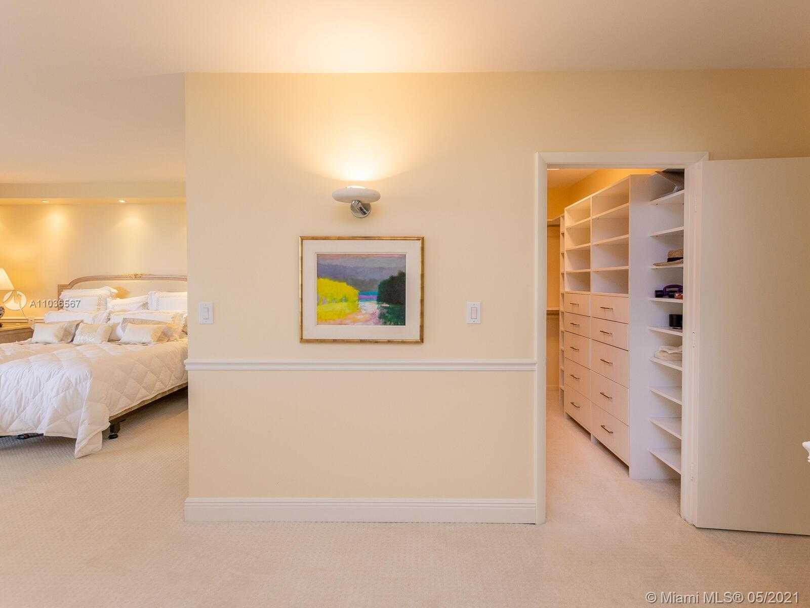 Small Image of 10155 COLLINS AVE #908, Bal Harbour Number 39