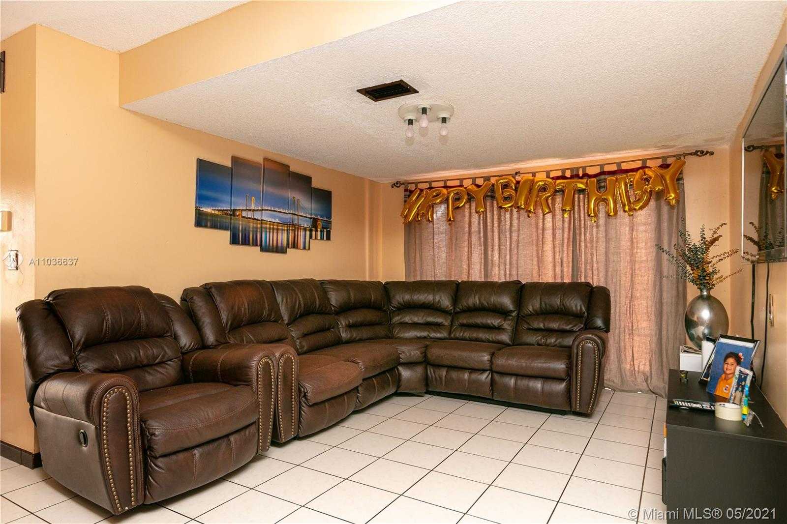 Small Image of 6445 SOUTH WEST 135TH AVE #E, Miami Number 12