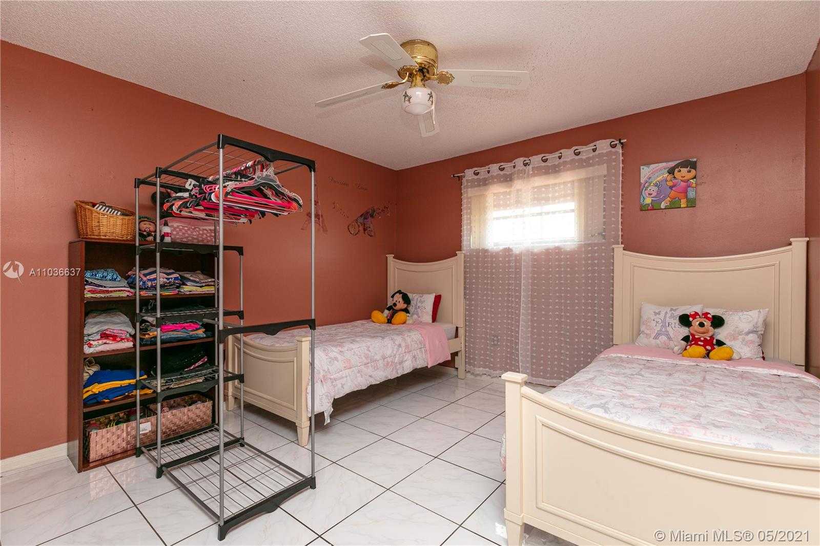 Small Image of 6445 SOUTH WEST 135TH AVE #E, Miami Number 21