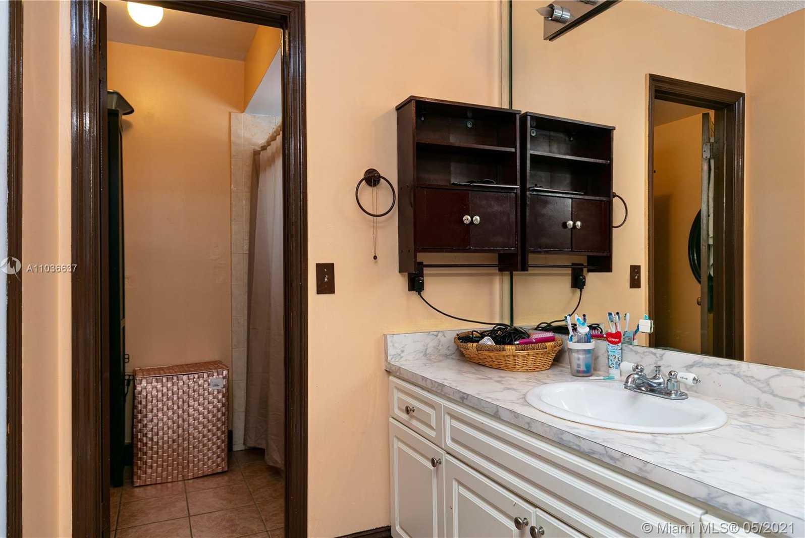 Small Image of 6445 SOUTH WEST 135TH AVE #E, Miami Number 23