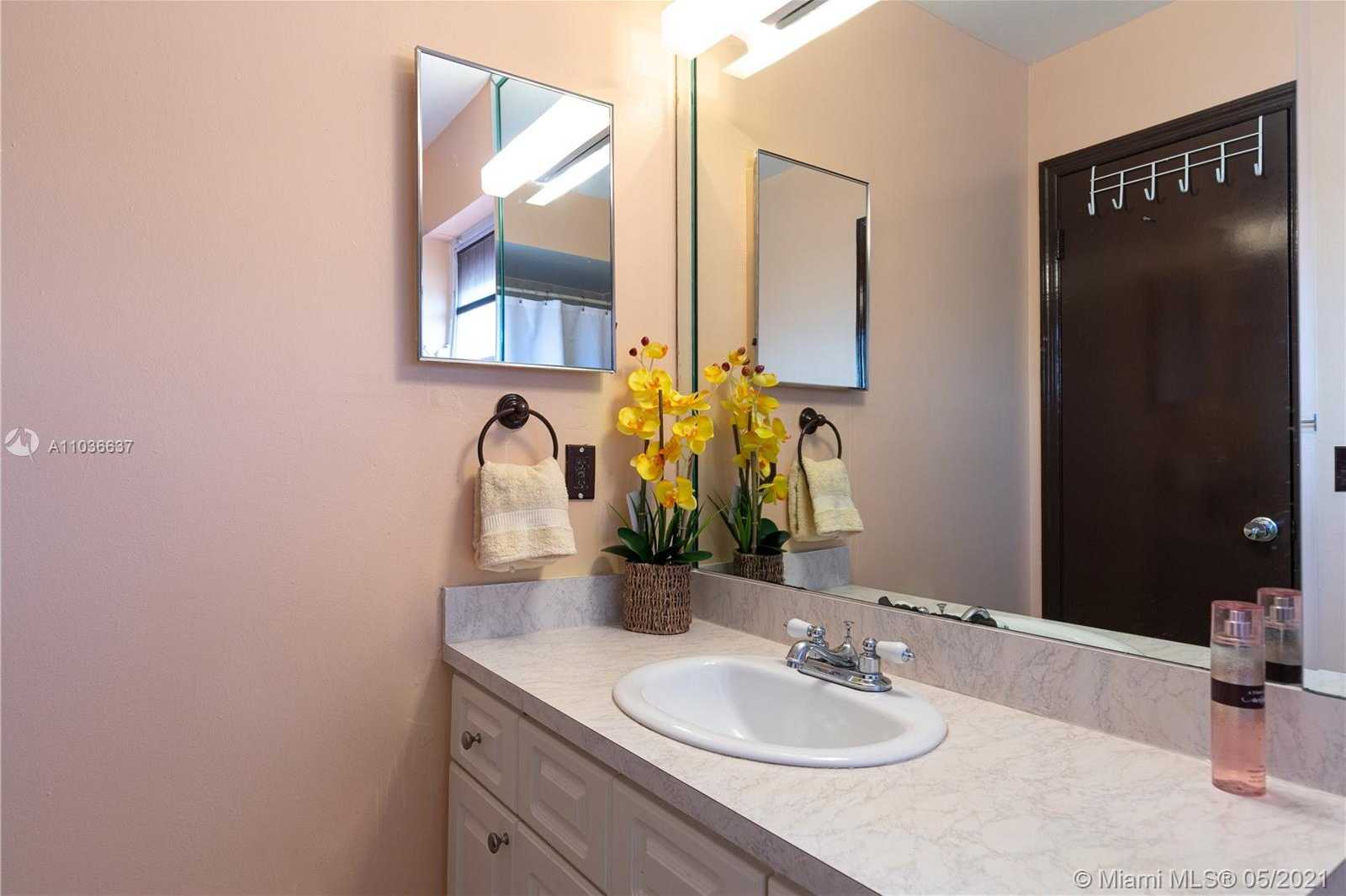 Small Image of 6445 SOUTH WEST 135TH AVE #E, Miami Number 30