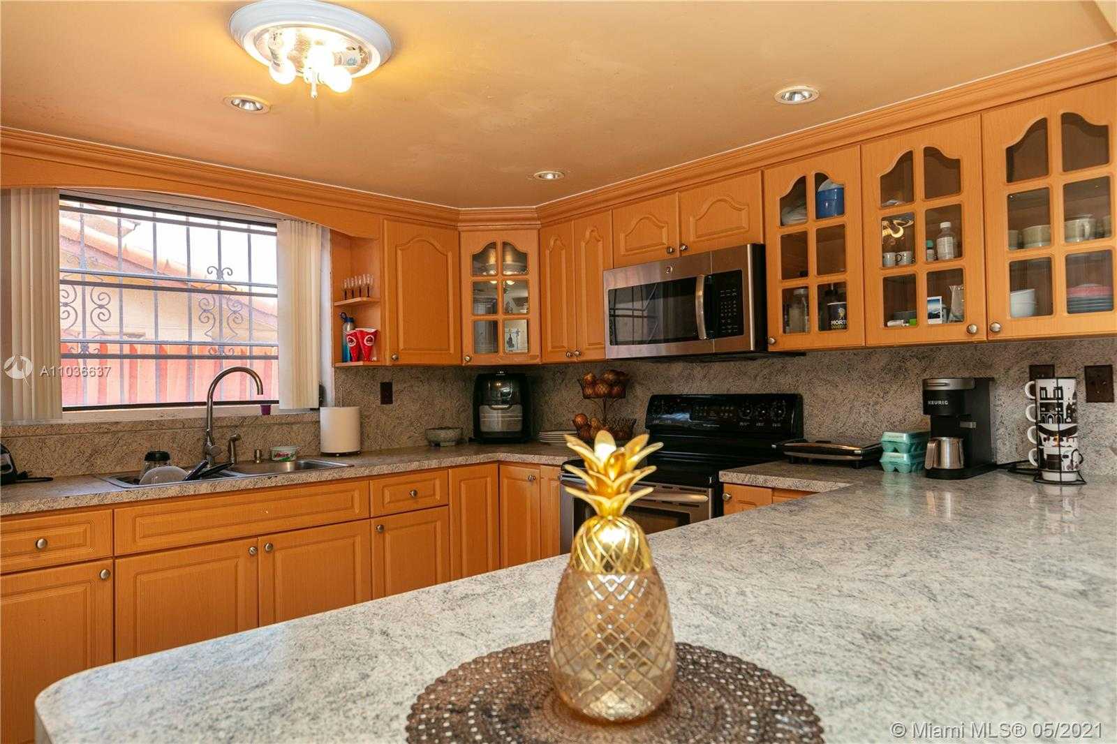 Small Image of 6445 SOUTH WEST 135TH AVE #E, Miami Number 6