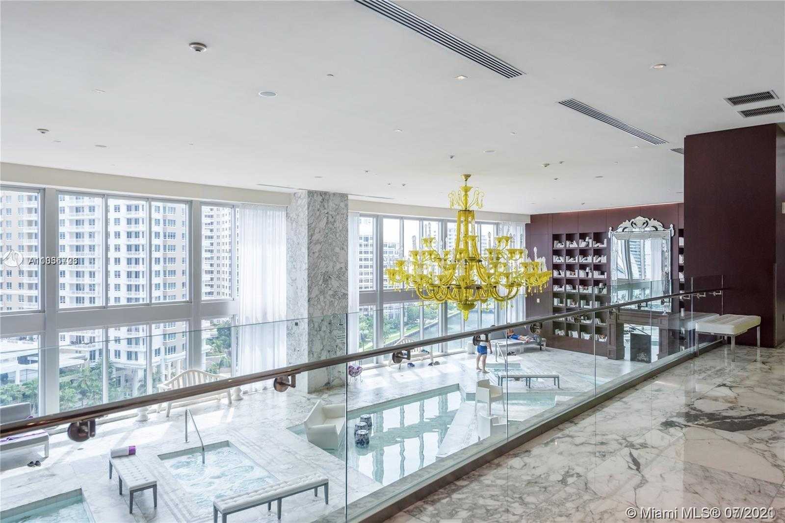Small Image of 485 BRICKELL AVENUE #4906, Miami Number 12