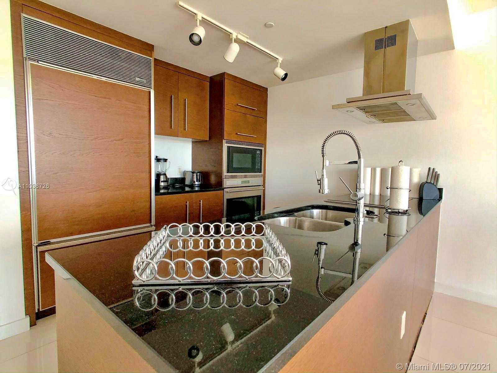 Small Image of 485 BRICKELL AVENUE #4906, Miami Number 16