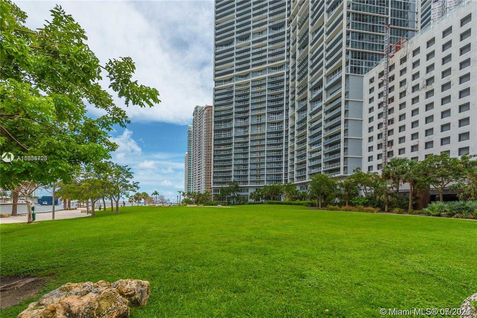 Small Image of 485 BRICKELL AVENUE #4906, Miami Number 9