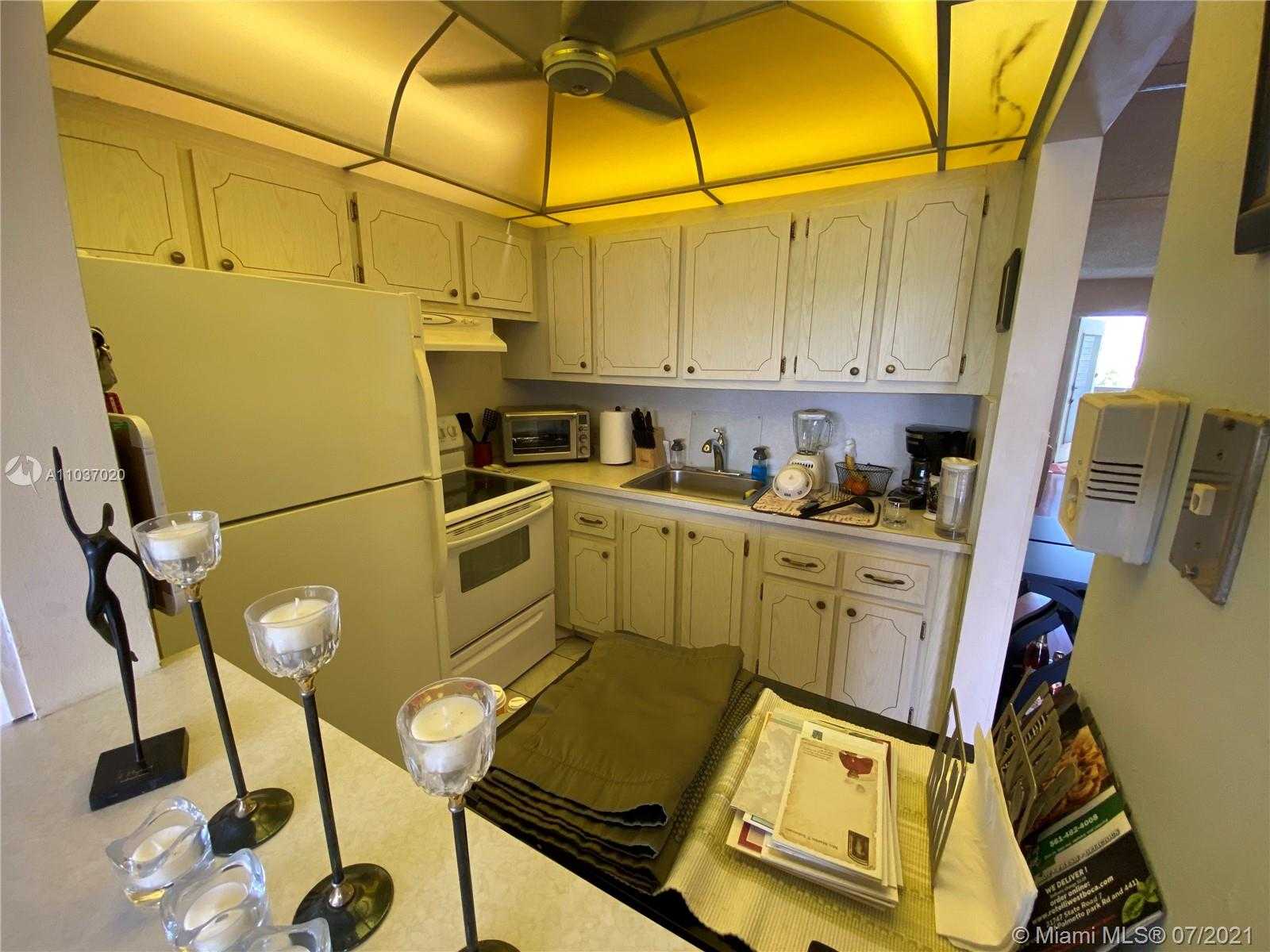 Small Image of 527 MANSFIELD M #527, Boca Raton Number 2