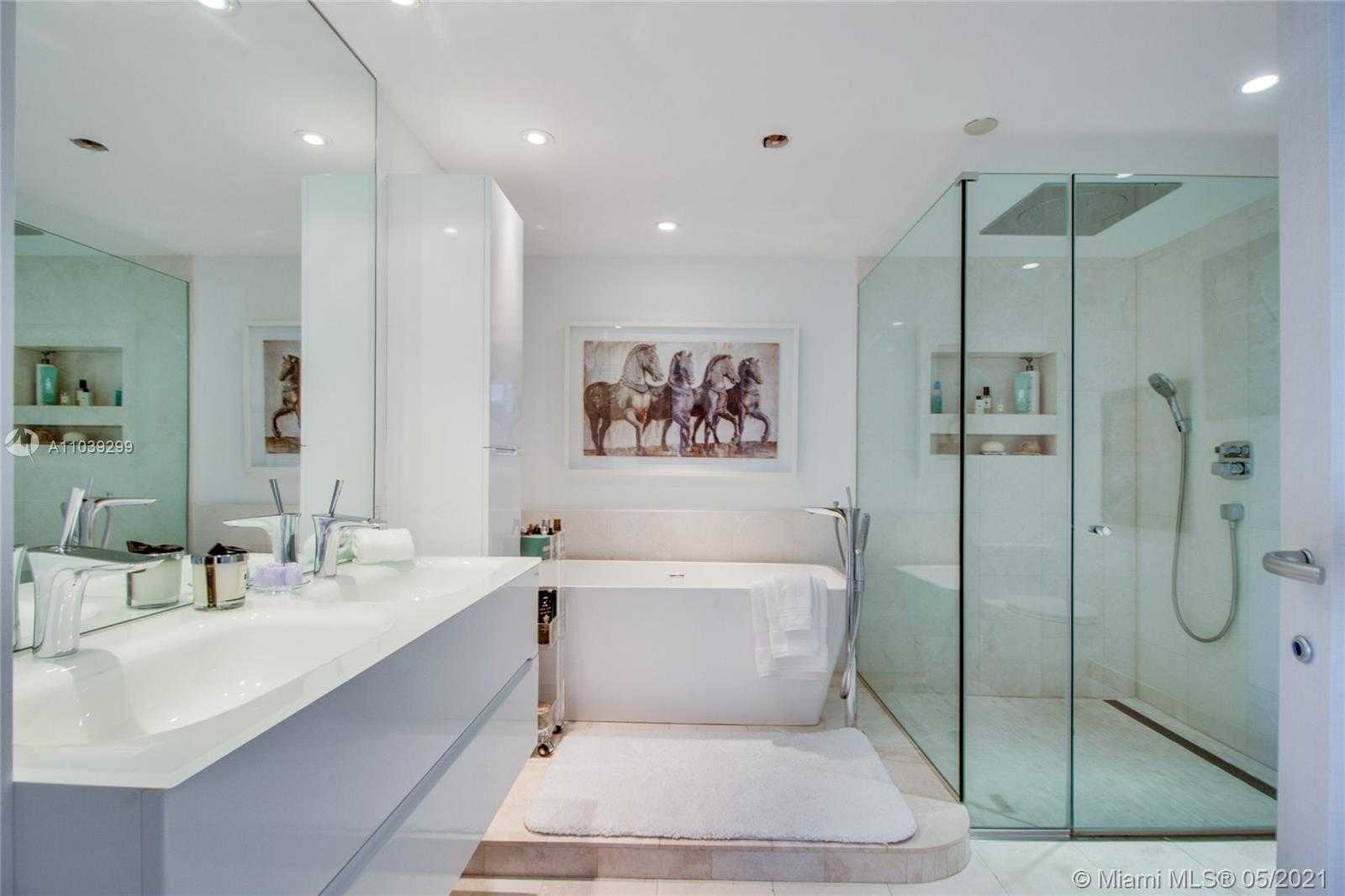 Small Image of 2127 BRICKELL AVE #704, Miami Number 7