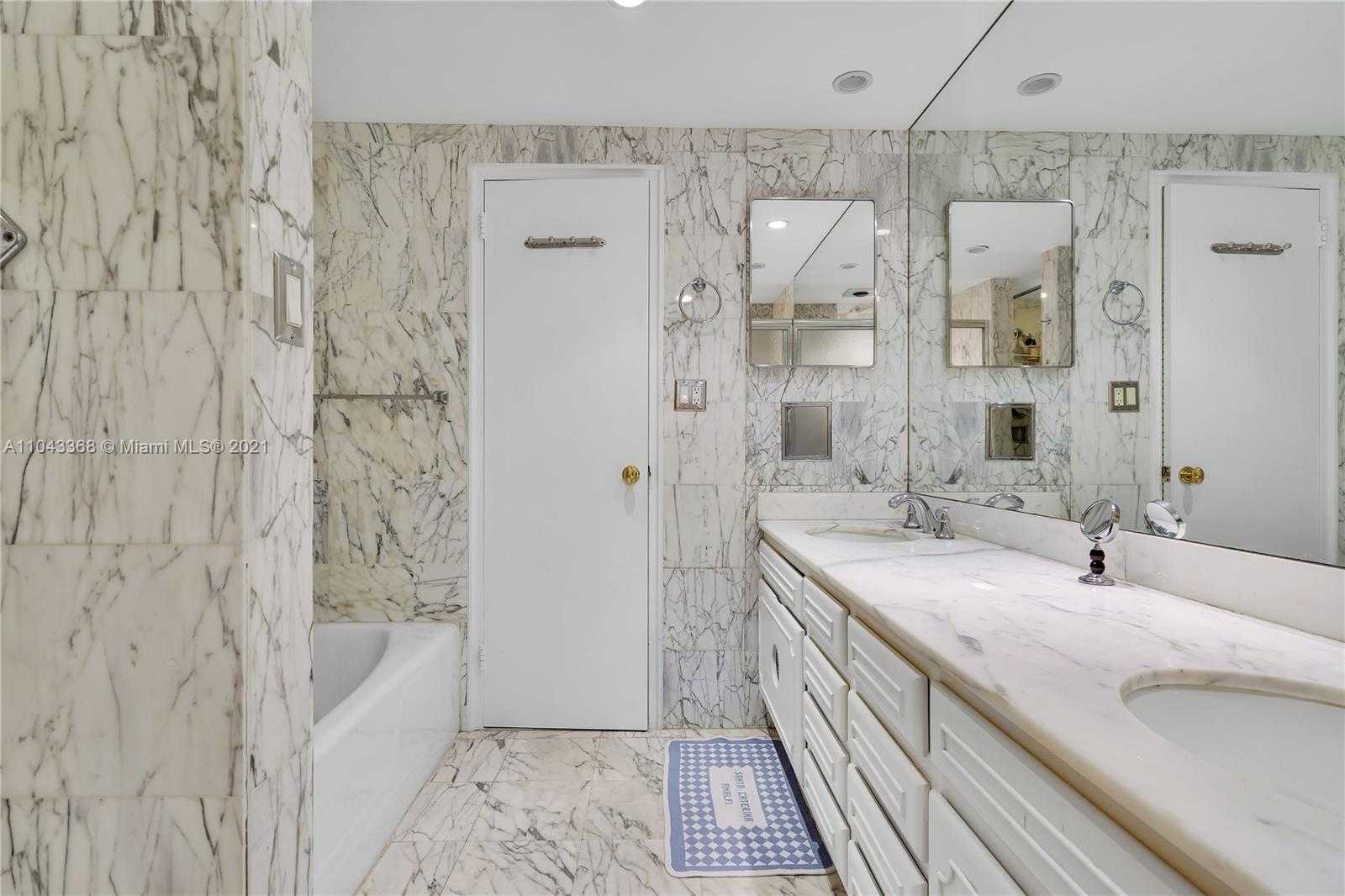 Small Image of 200 OCEAN LANE DR #1001, Key Biscayne Number 18