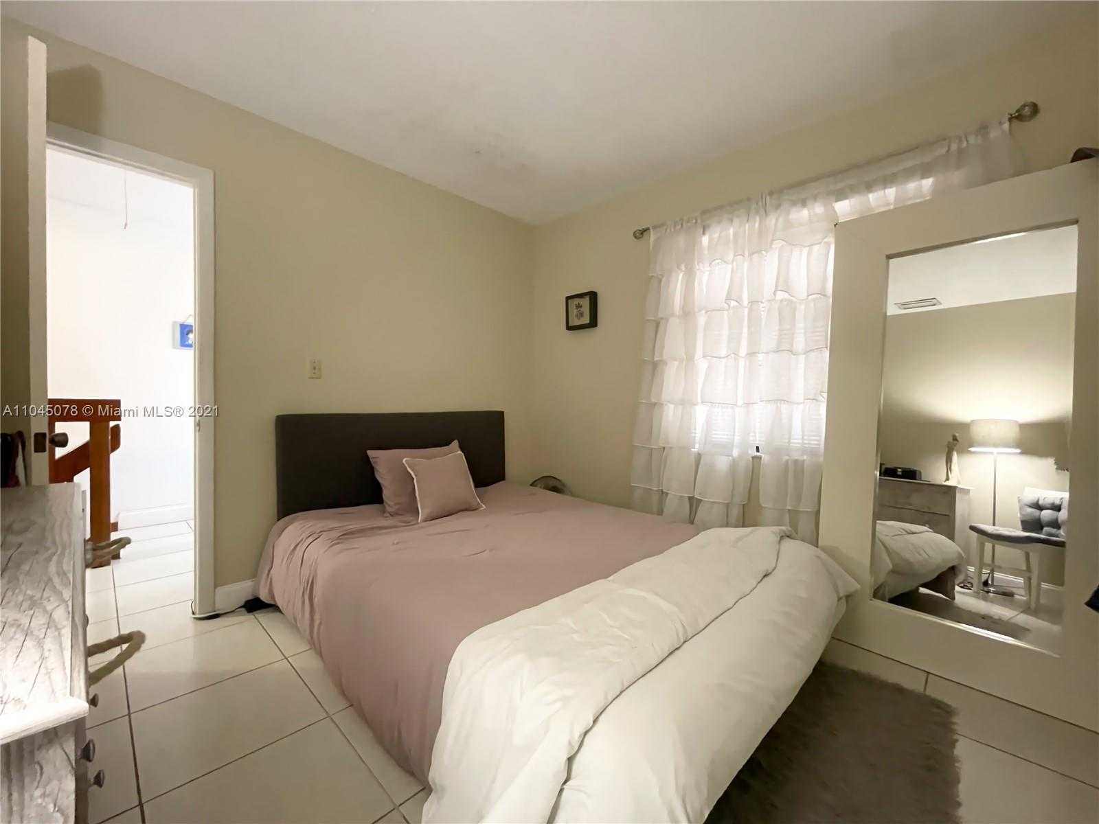 Small Image of 8950 SOUTH WEST 133RD PL #F, Miami Number 11