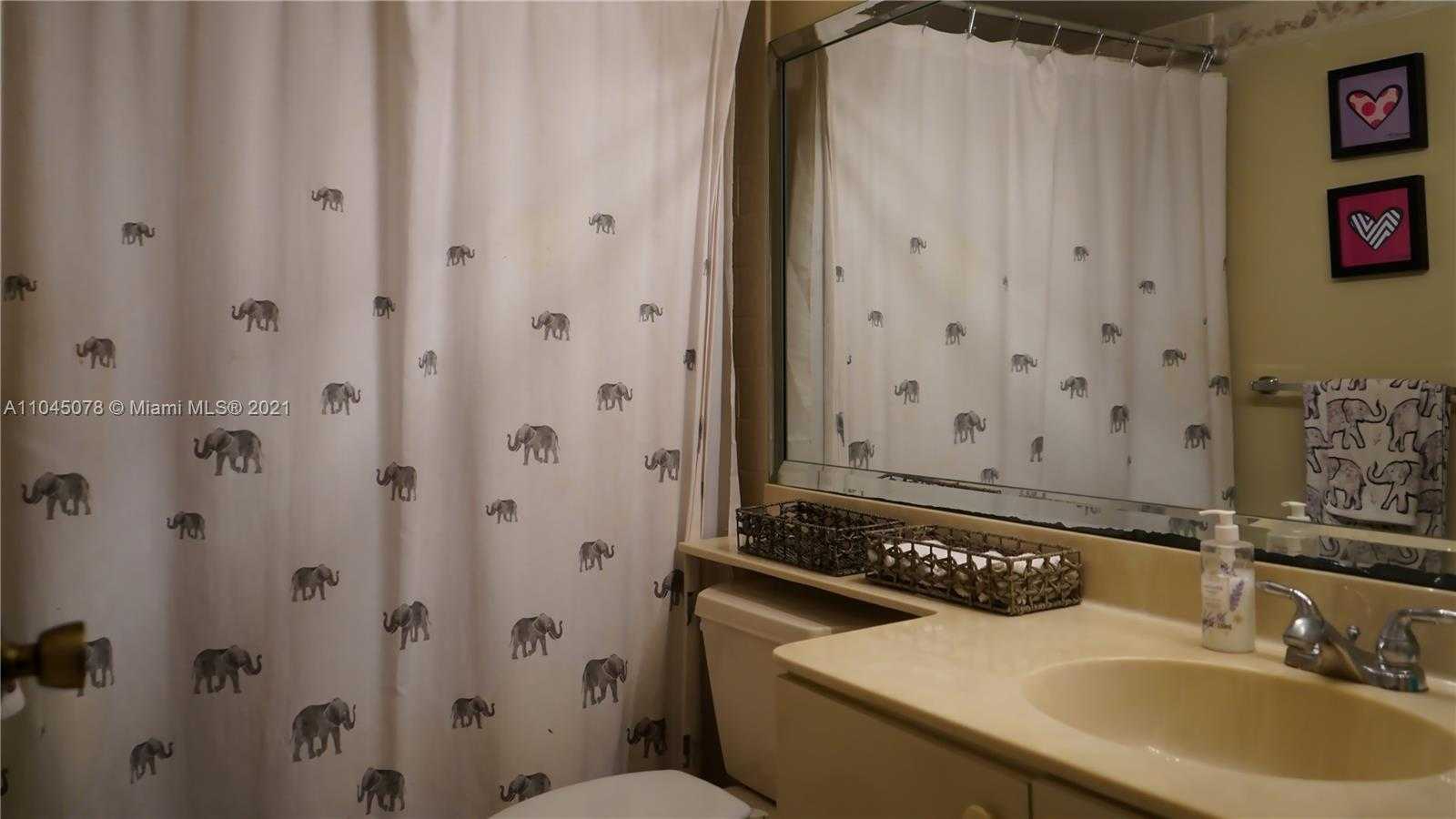 Small Image of 8950 SOUTH WEST 133RD PL #F, Miami Number 12