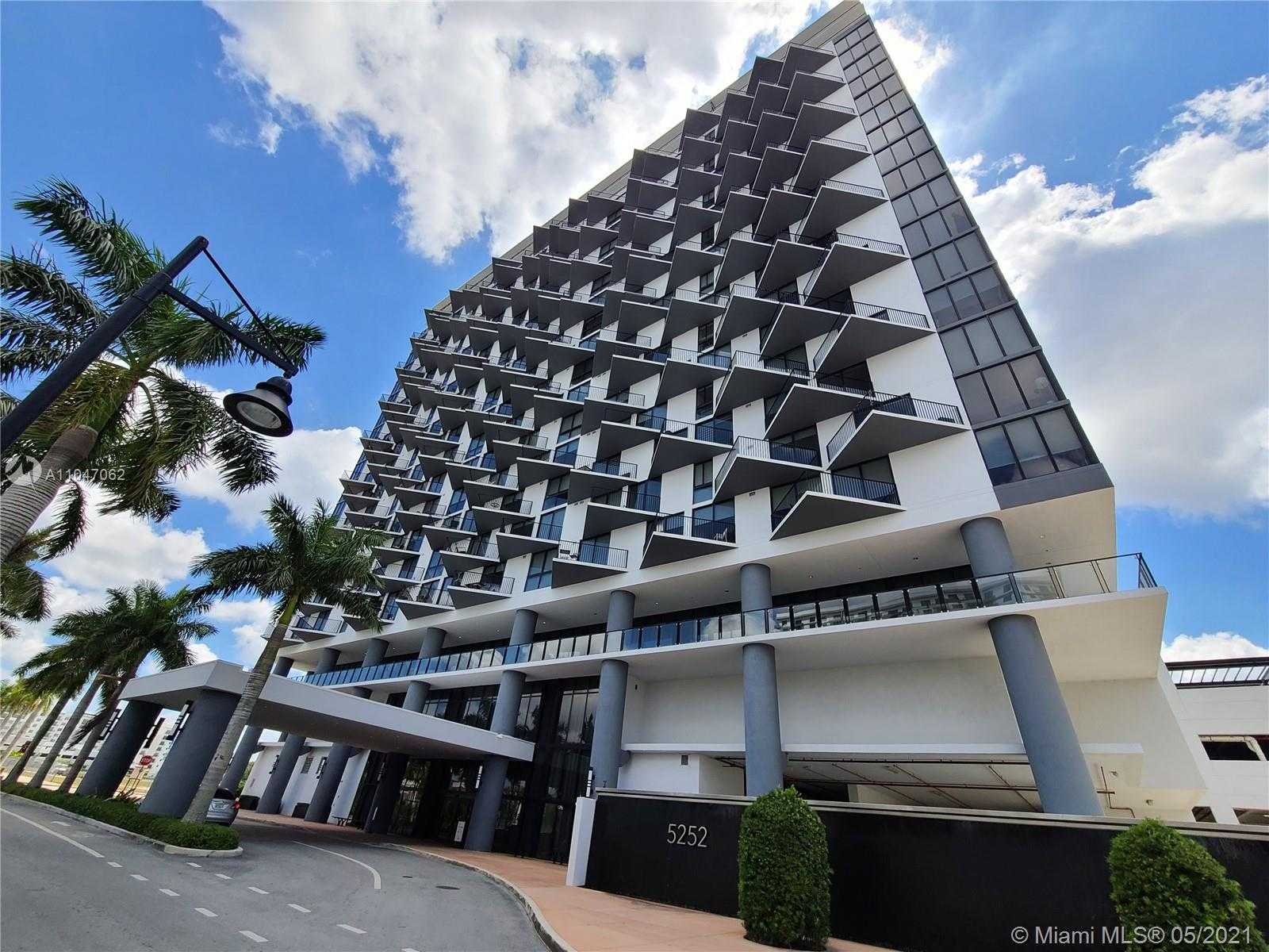 Small Image of 5252 NORTH WEST 85TH AVE #1004, Doral Number 3