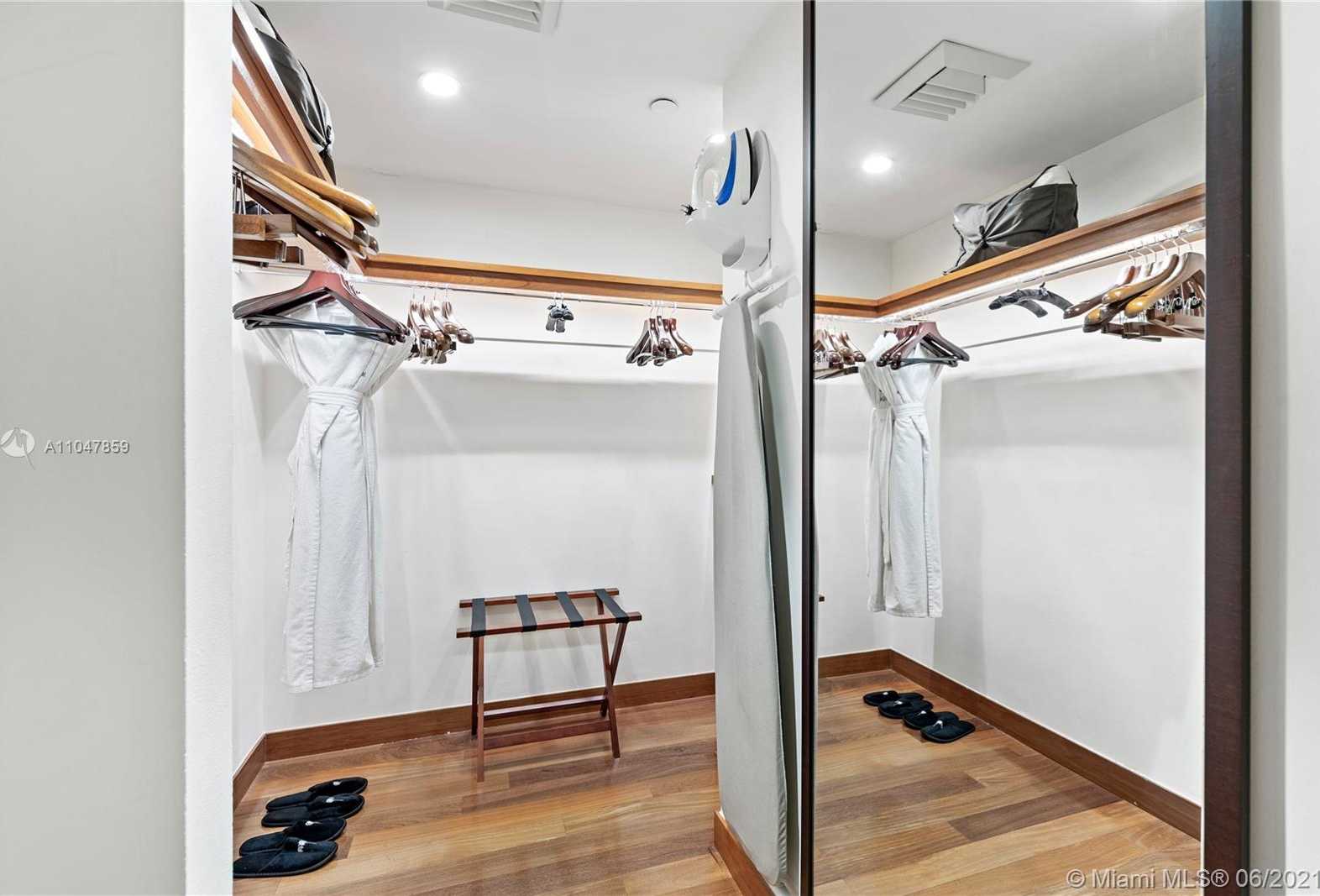 Small Image of 101 20TH ST #3403, Miami Beach Number 30