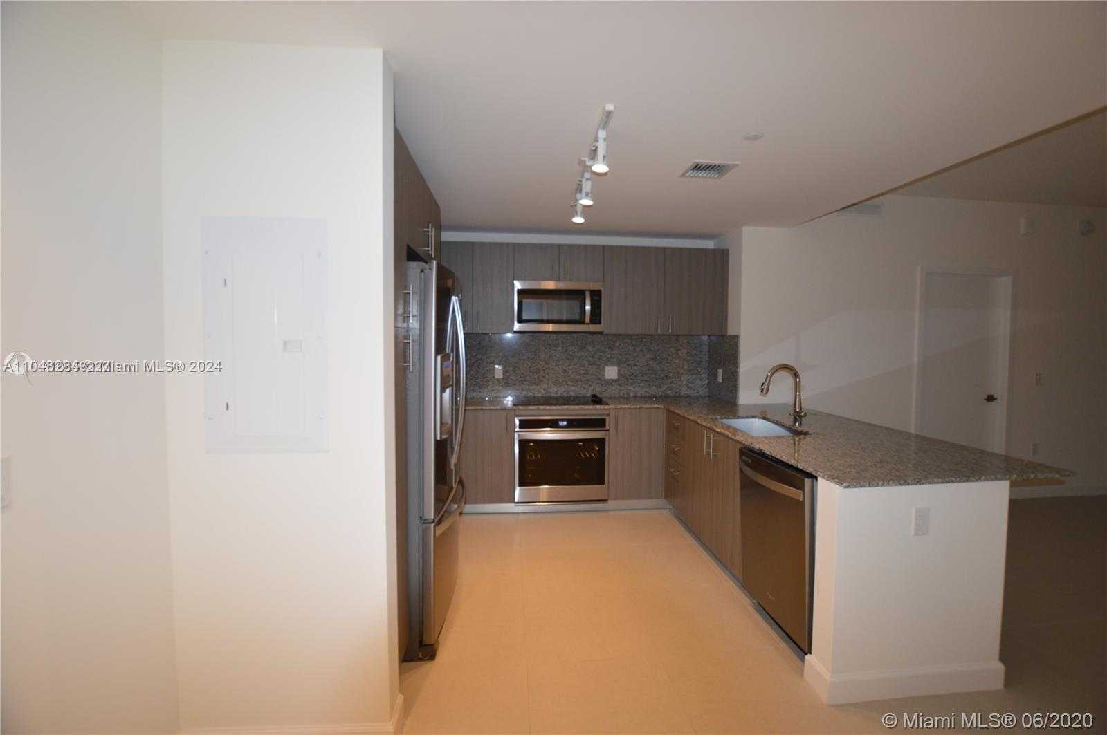 Small Image of 5350 NORTH WEST 84TH AVE #613, Doral Number 7