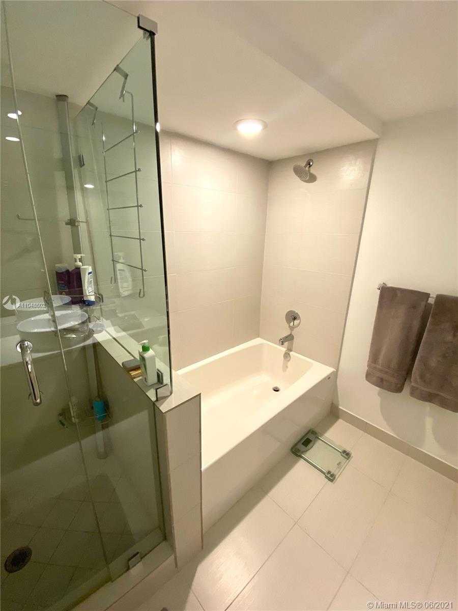 Small Image of 4250 BISCAYNE BLVD #1216, Miami Number 24