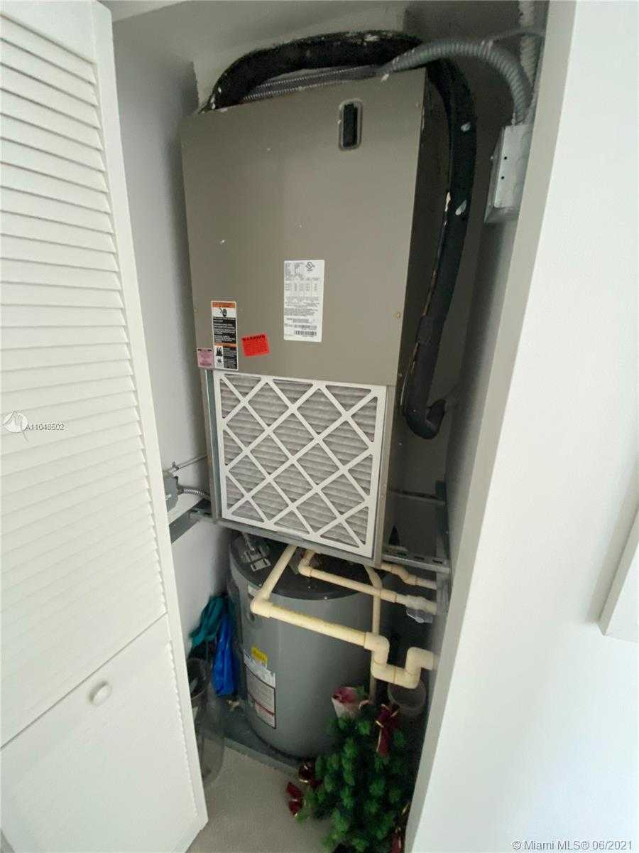 Small Image of 4250 BISCAYNE BLVD #1216, Miami Number 28