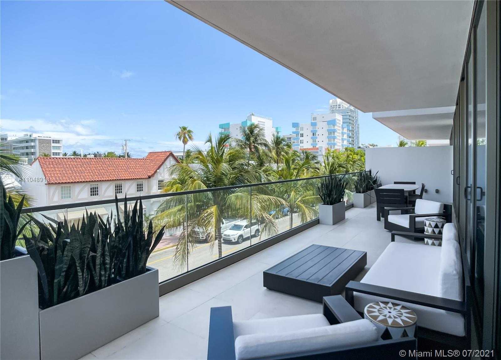 Small Image of 300 COLLINS AVE #3A, Miami Beach Number 13
