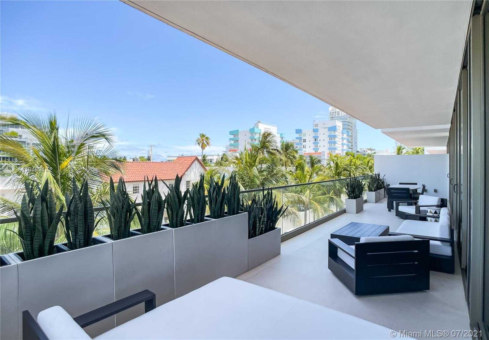 Small Image of 300 COLLINS AVE #3A, Miami Beach Number 14