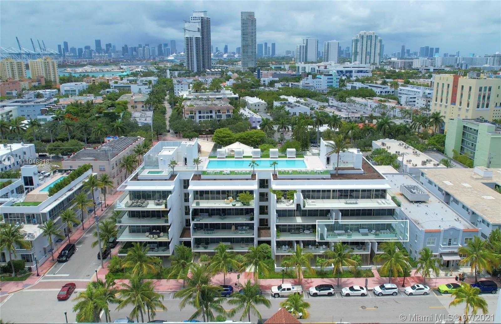 Small Image of 300 COLLINS AVE #3A, Miami Beach Number 16