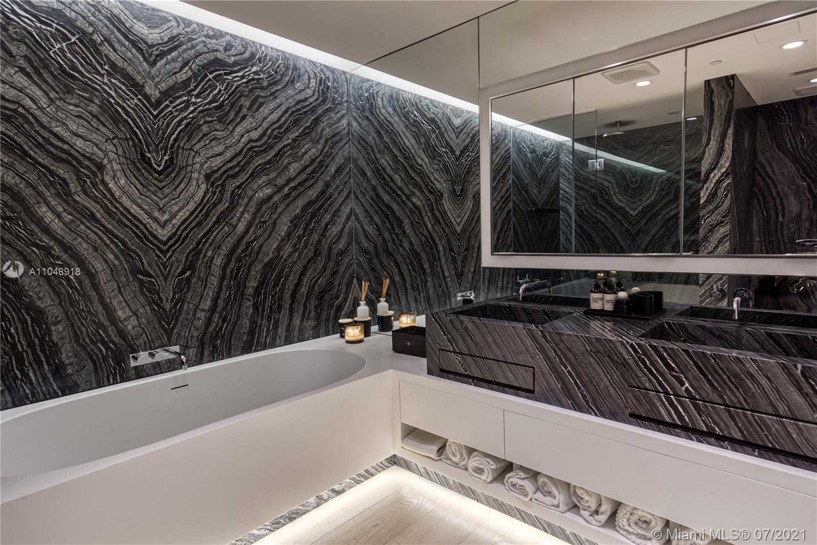 Small Image of 300 COLLINS AVE #3A, Miami Beach Number 8