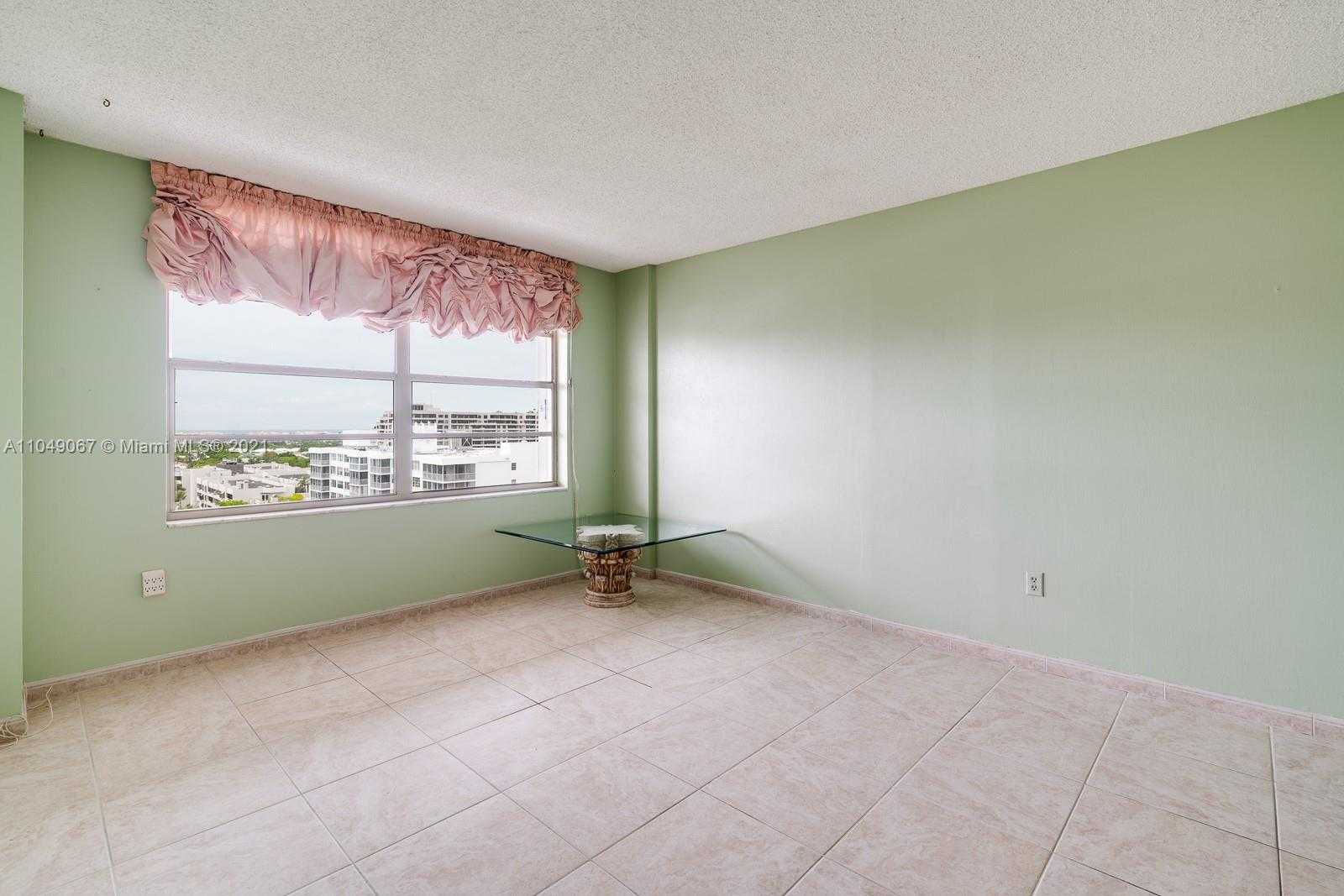 Small Image of 155 OCEAN LANE DR #1205/1203, Key Biscayne Number 20