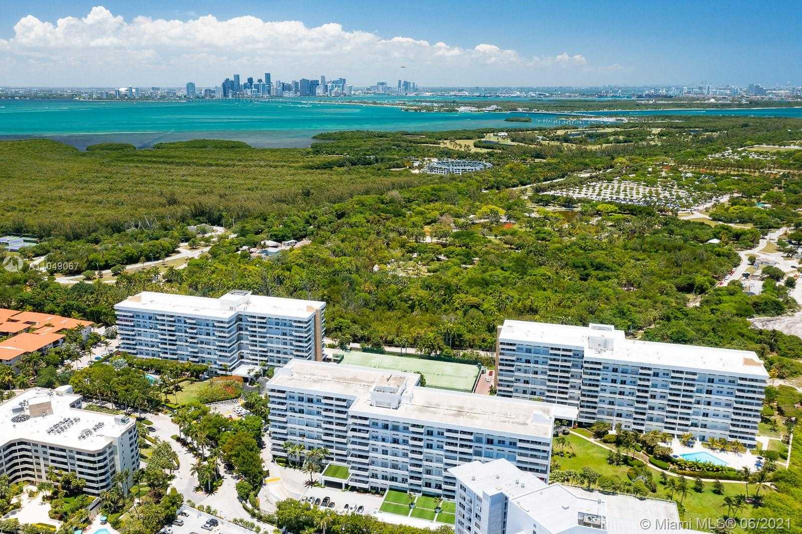 Small Image of 155 OCEAN LANE DR #1205/1203, Key Biscayne Number 27