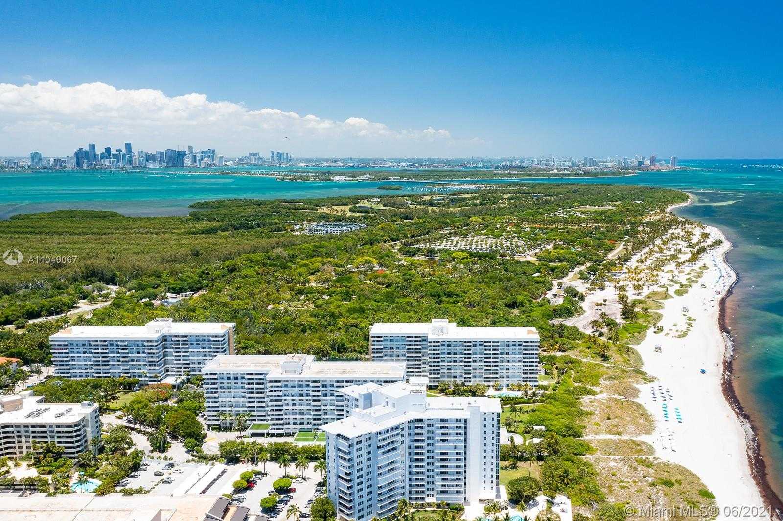 Small Image of 155 OCEAN LANE DR #1205/1203, Key Biscayne Number 55