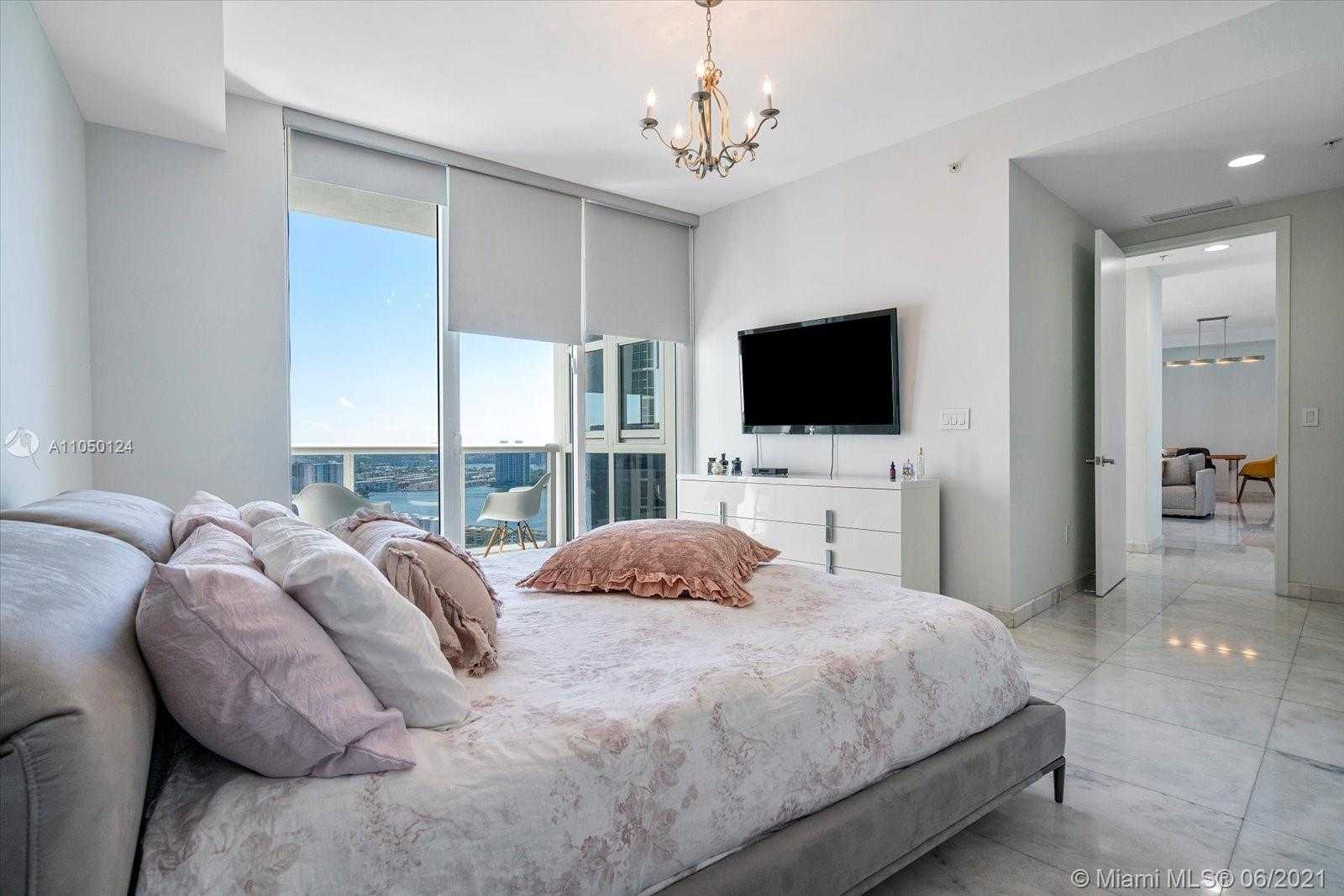 Small Image of 18201 COLLINS AVE #4207, Sunny Isles Beach Number 19