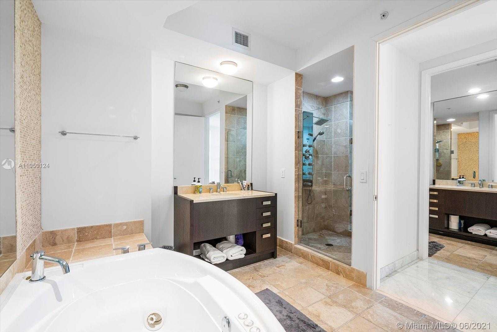 Small Image of 18201 COLLINS AVE #4207, Sunny Isles Beach Number 21