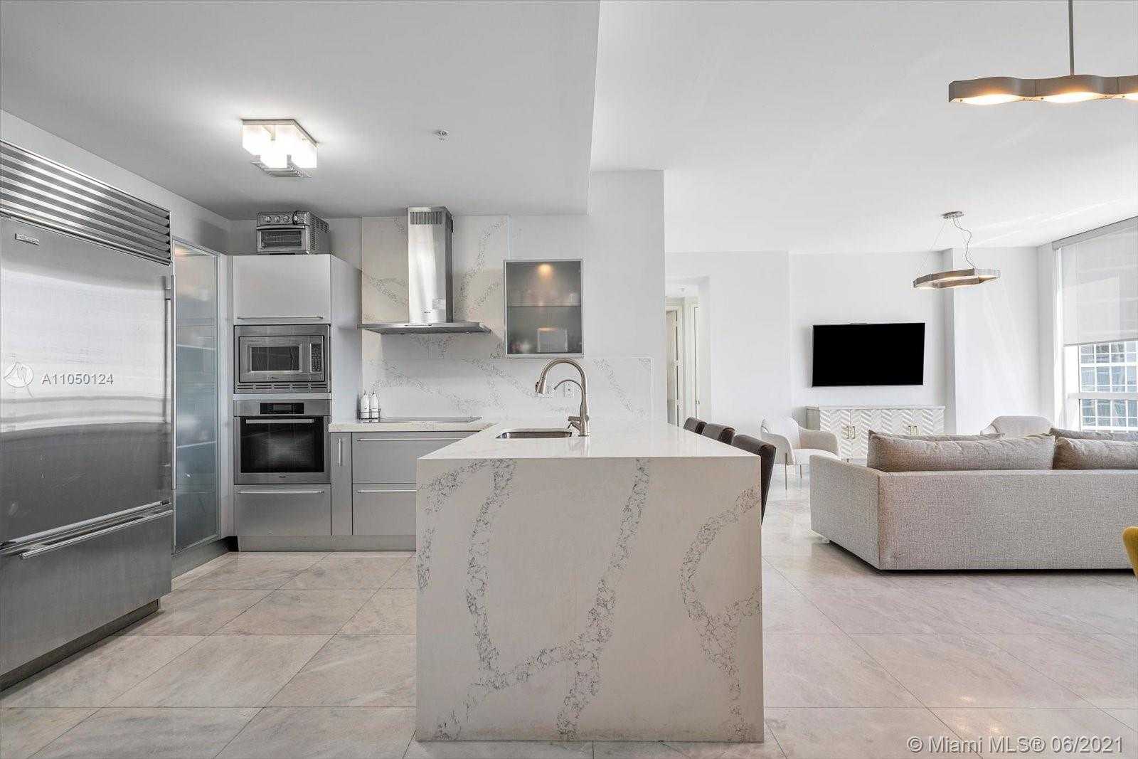 Small Image of 18201 COLLINS AVE #4207, Sunny Isles Beach Number 5
