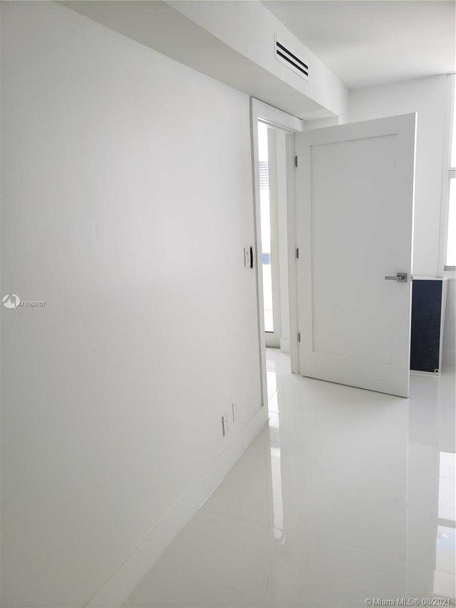 Small Image of 3725 SOUTH OCEAN DR #709, Hollywood Number 15