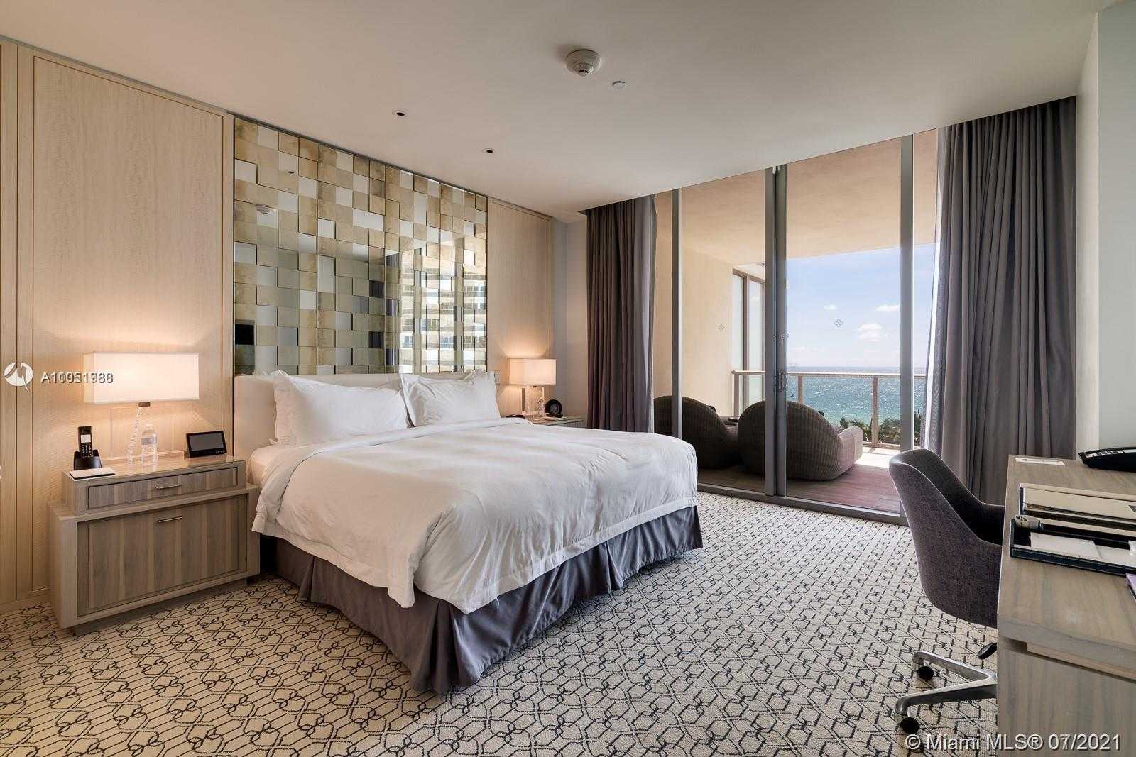 Small Image of 9703 COLLINS #602, Bal Harbour Number 4