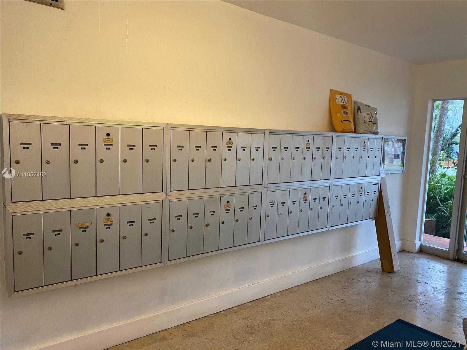 Small Image of 251 GALEN DR #303E, Key Biscayne Number 10