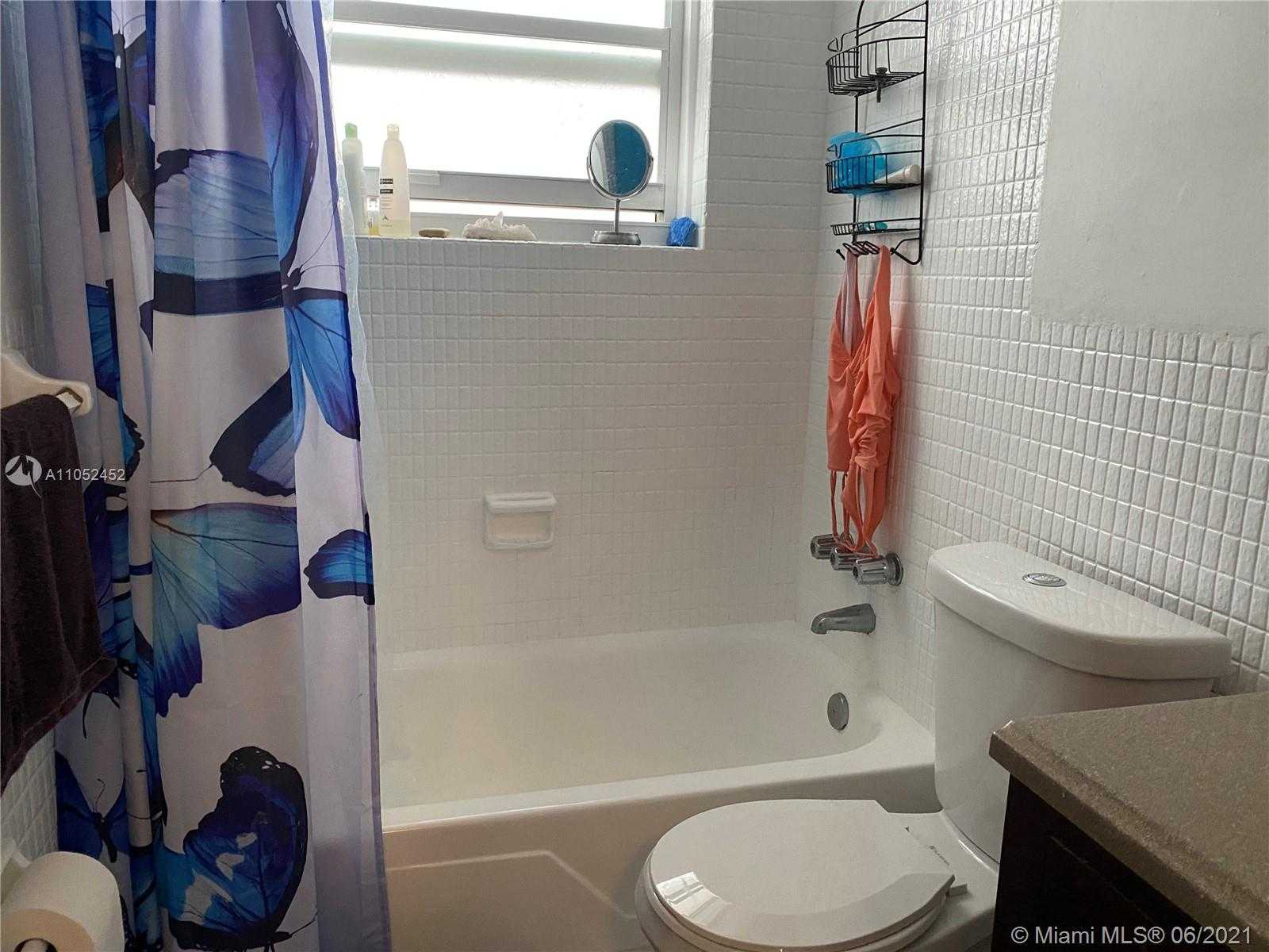Small Image of 251 GALEN DR #303E, Key Biscayne Number 17