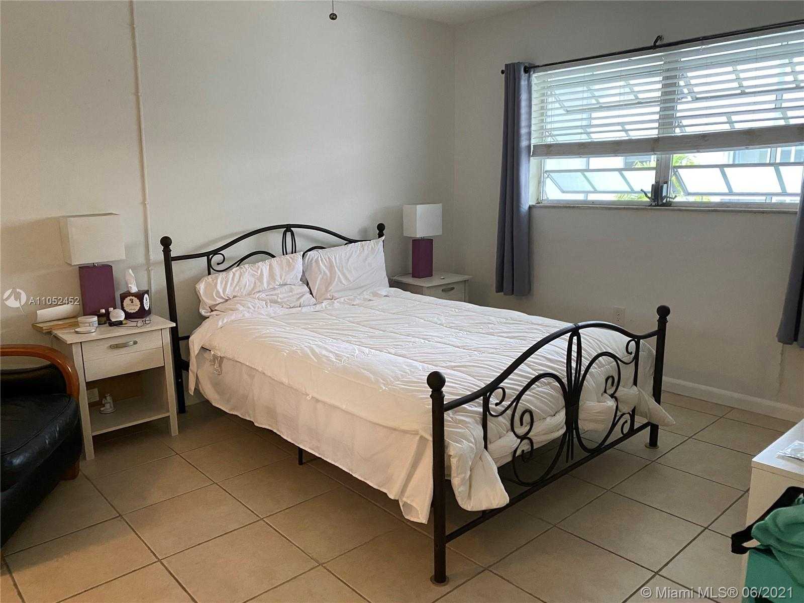Small Image of 251 GALEN DR #303E, Key Biscayne Number 21