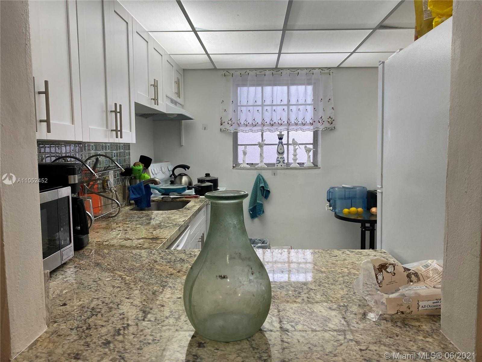 Small Image of 251 GALEN DR #303E, Key Biscayne Number 22