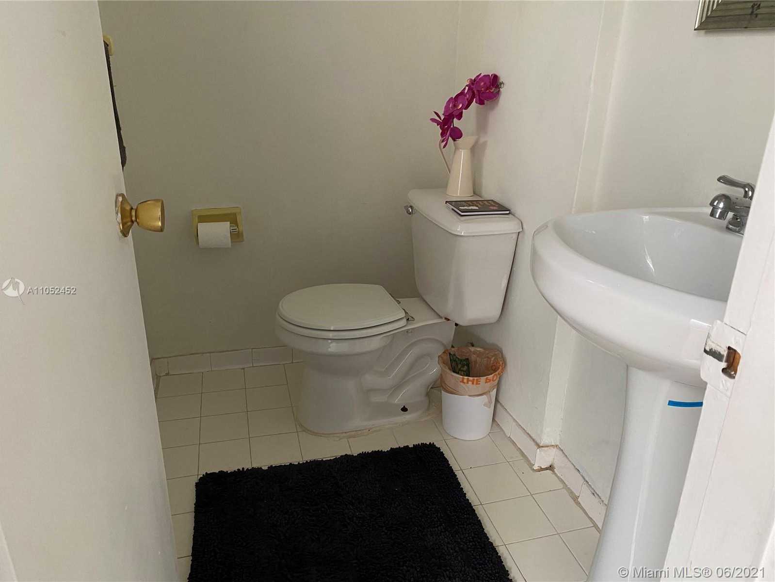 Small Image of 251 GALEN DR #303E, Key Biscayne Number 26
