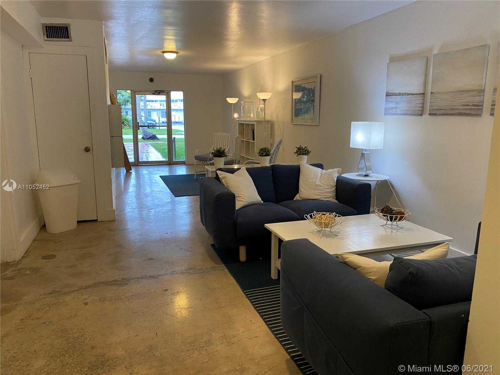 Small Image of 251 GALEN DR #303E, Key Biscayne Number 3