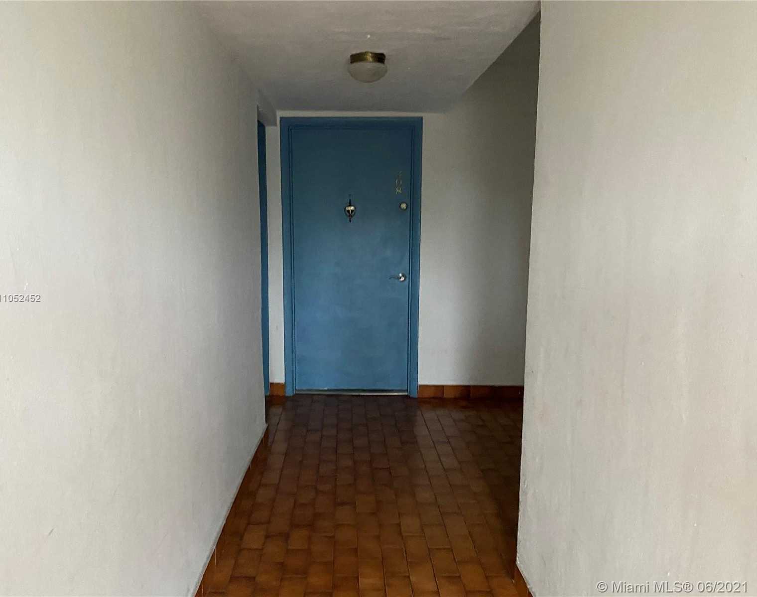 Small Image of 251 GALEN DR #303E, Key Biscayne Number 6