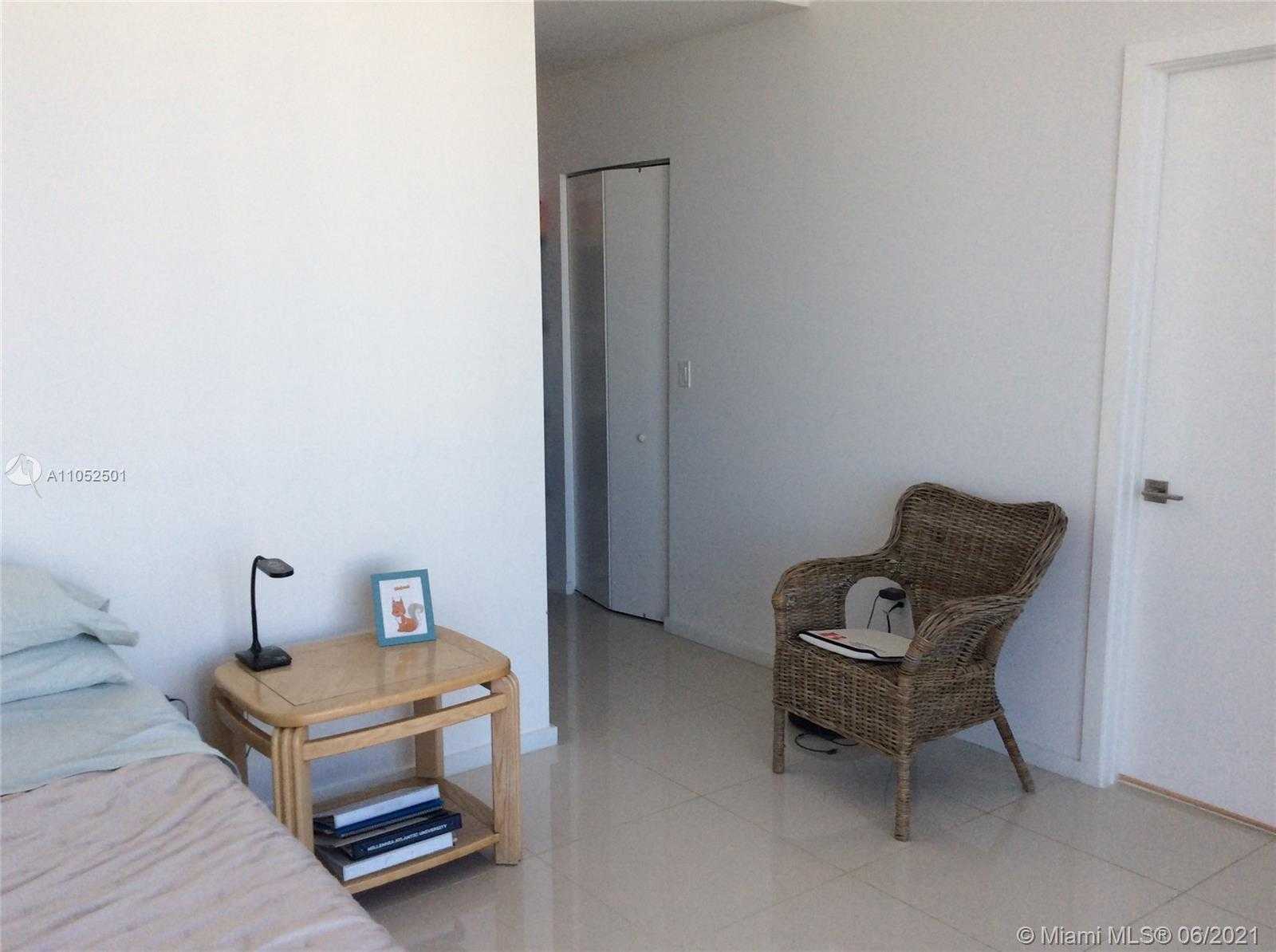 Small Image of 5252 NORTH WEST 85TH AVE #2105, Doral Number 31
