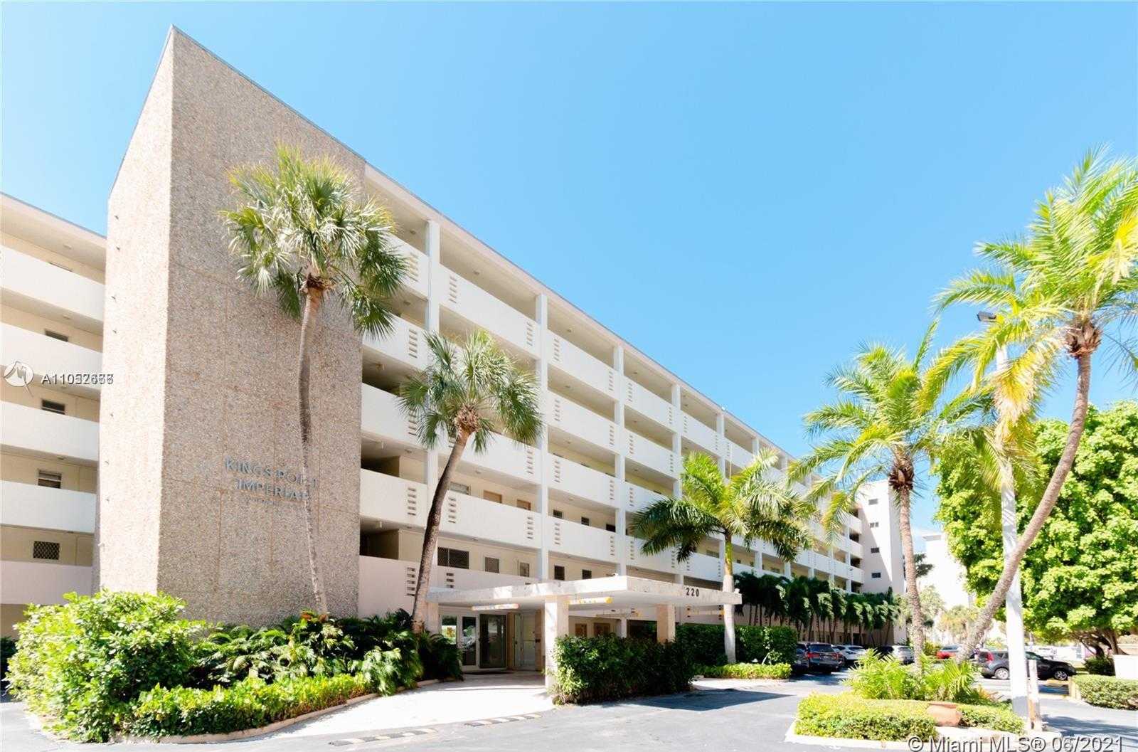 Small Image of 220 KINGS POINT DR #105, Sunny Isles Beach Number 11