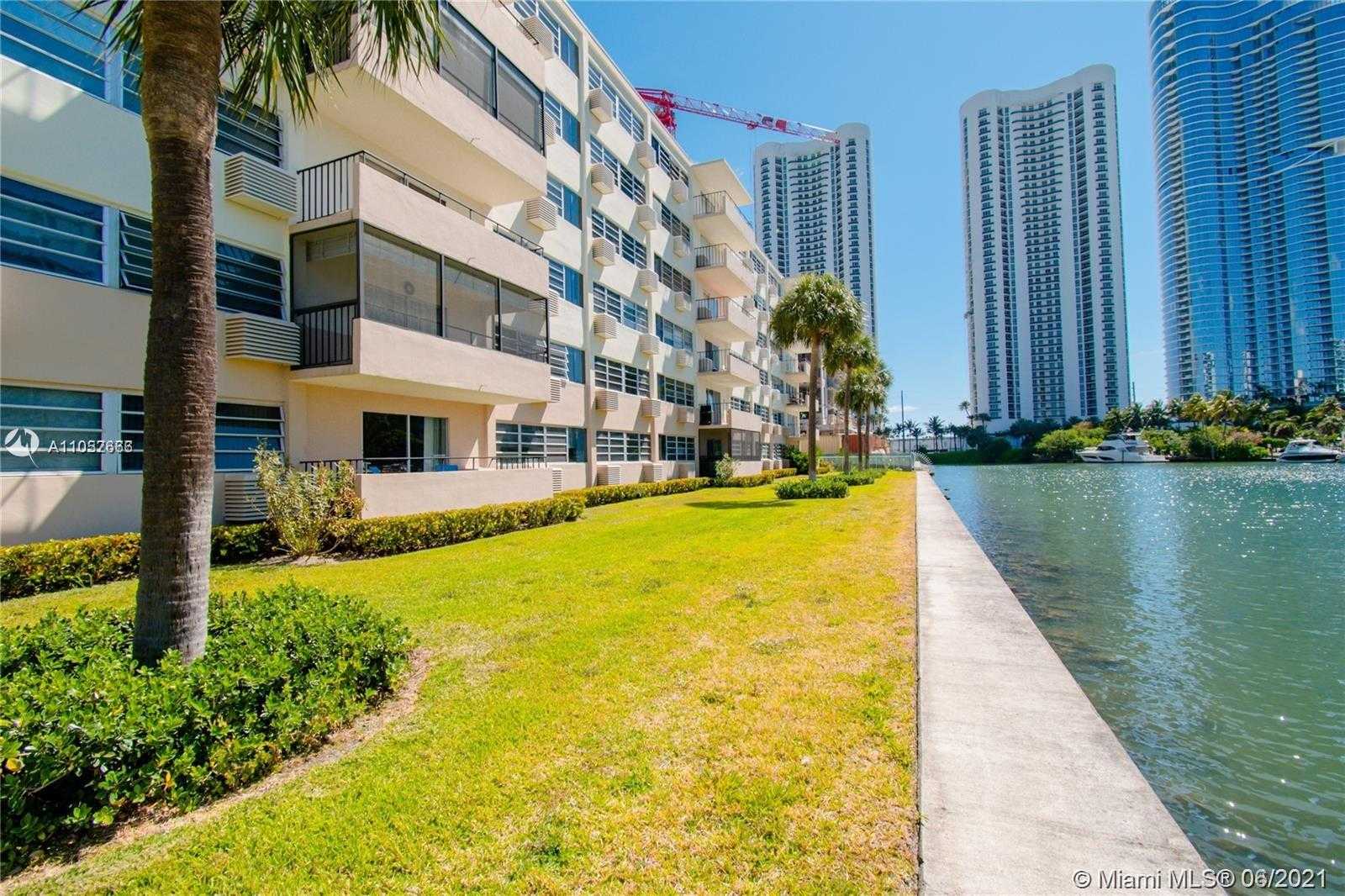 Small Image of 220 KINGS POINT DR #105, Sunny Isles Beach Number 9
